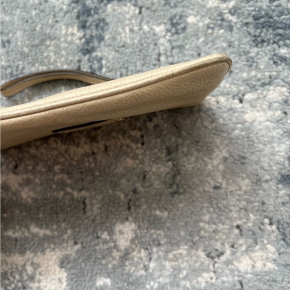 Kate Spade Peddle Leather Wristlet, Beige. - Picture 5 of 9